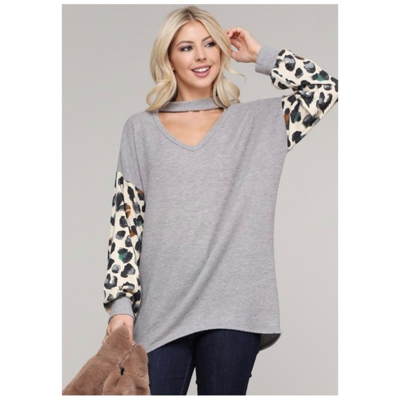 Tops - NEW! Gray Choker Top!